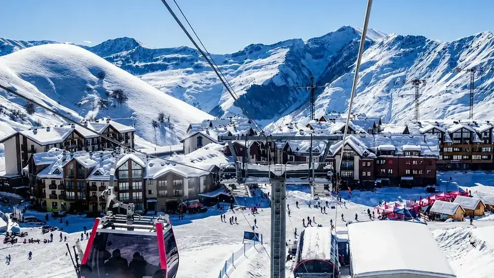 Mountain-view studio in Four Seasons F2 4/30, New Gudauri