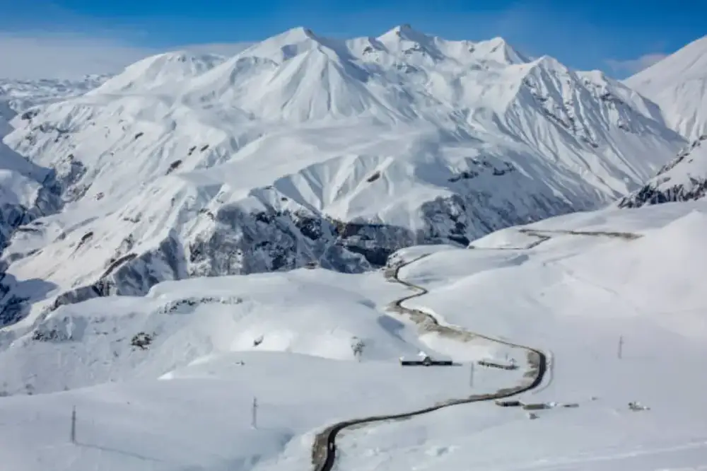 Gudauri Snowmobile Adventure — photo 4